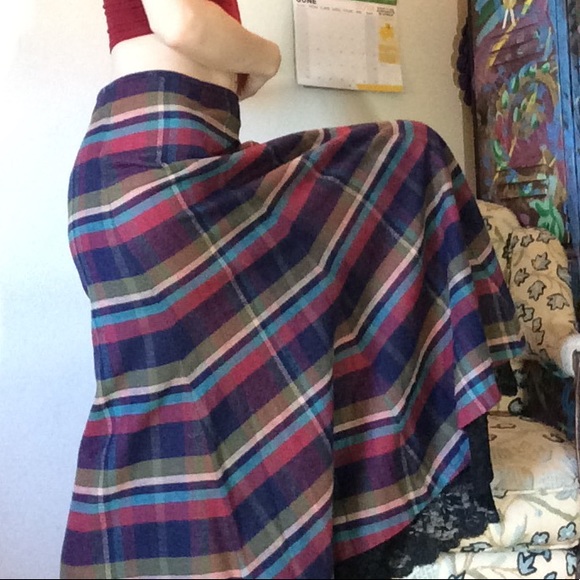 Bloomingdale's Dresses & Skirts - J. Peterman Maxi Plaid Lace Trim Skirt